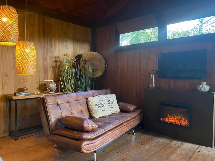 Pine Lodge - Direct Train To Porto Valongo  Bagian luar foto